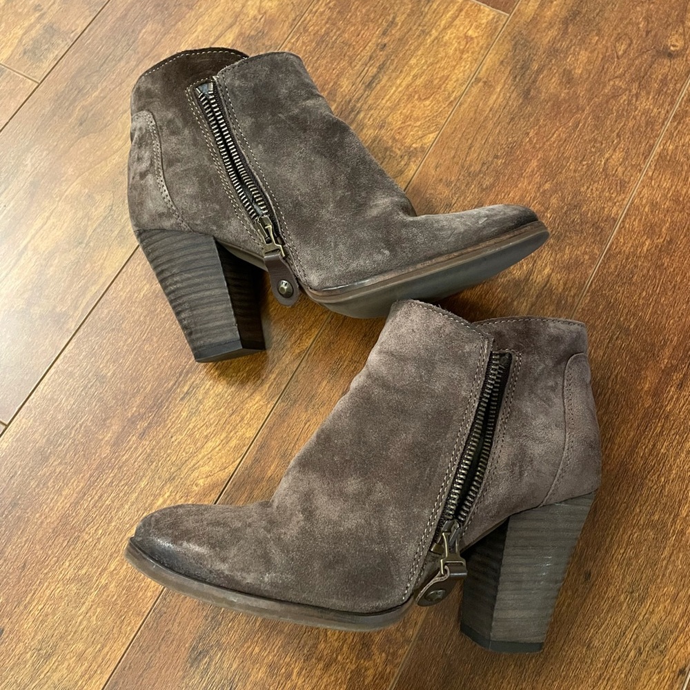 ALPE Brown Suede Booties with Heels